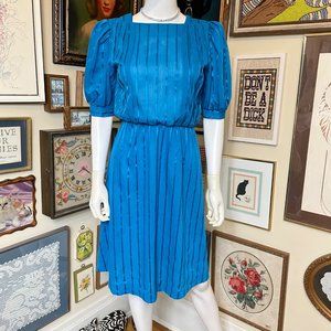 80s Vintage Oops California Blue Striped Knit Short Sleeve Bateau Neck Dress M